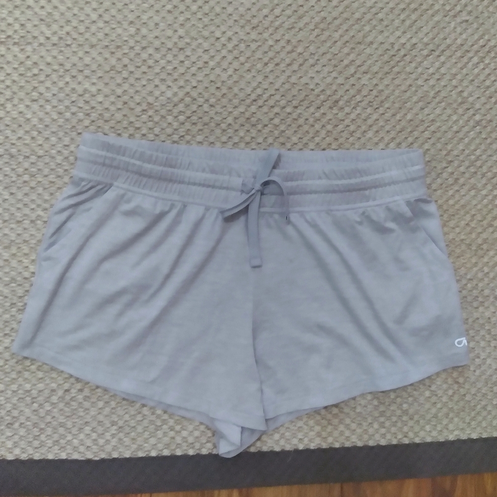 GapFit Brushed Tech w/ Jersey Shorts Pockets NWOT!